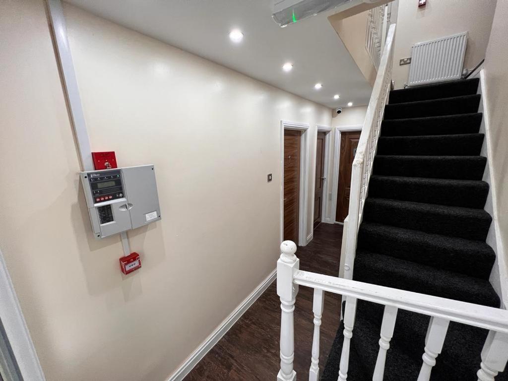 Appartamento Nines Of Elegance At Castle Road Birmingham Esterno foto