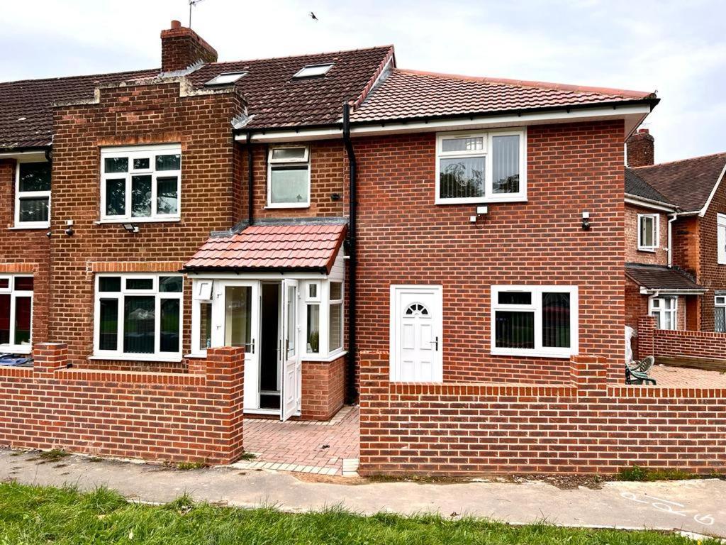 Appartamento Nines Of Elegance At Castle Road Birmingham Esterno foto